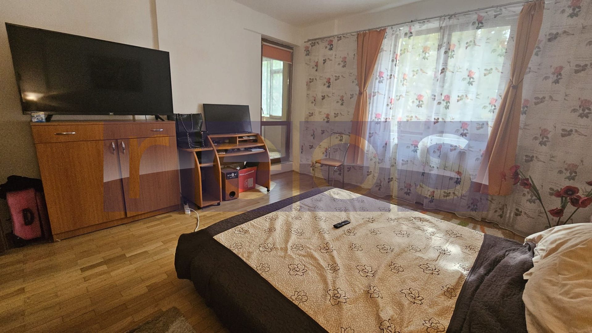DE VANZARE STUDIO 52 MP | DECOMANDATA | PARCARE - Poză 1