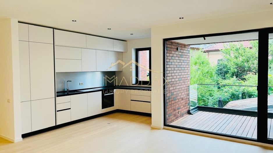 Apartament 3 Camere | De Vanzare | Stefan Cel Mare - Poză 1