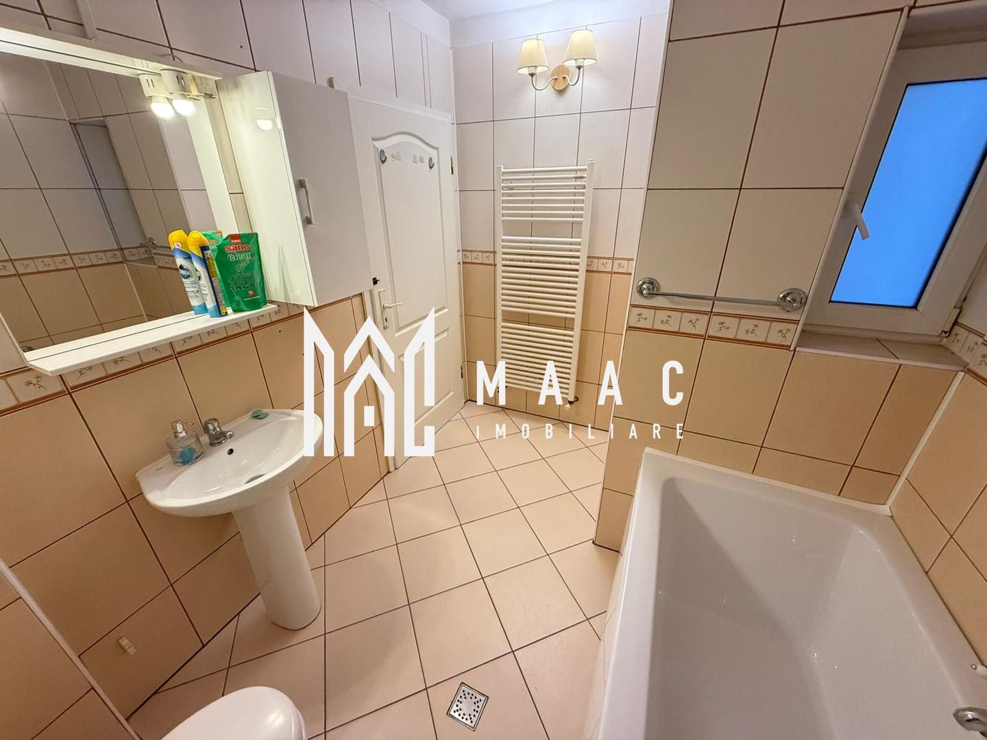 Spatiu comercial/ birouri | Etaj 1 | 80MP | Sub Arini - Poză 9