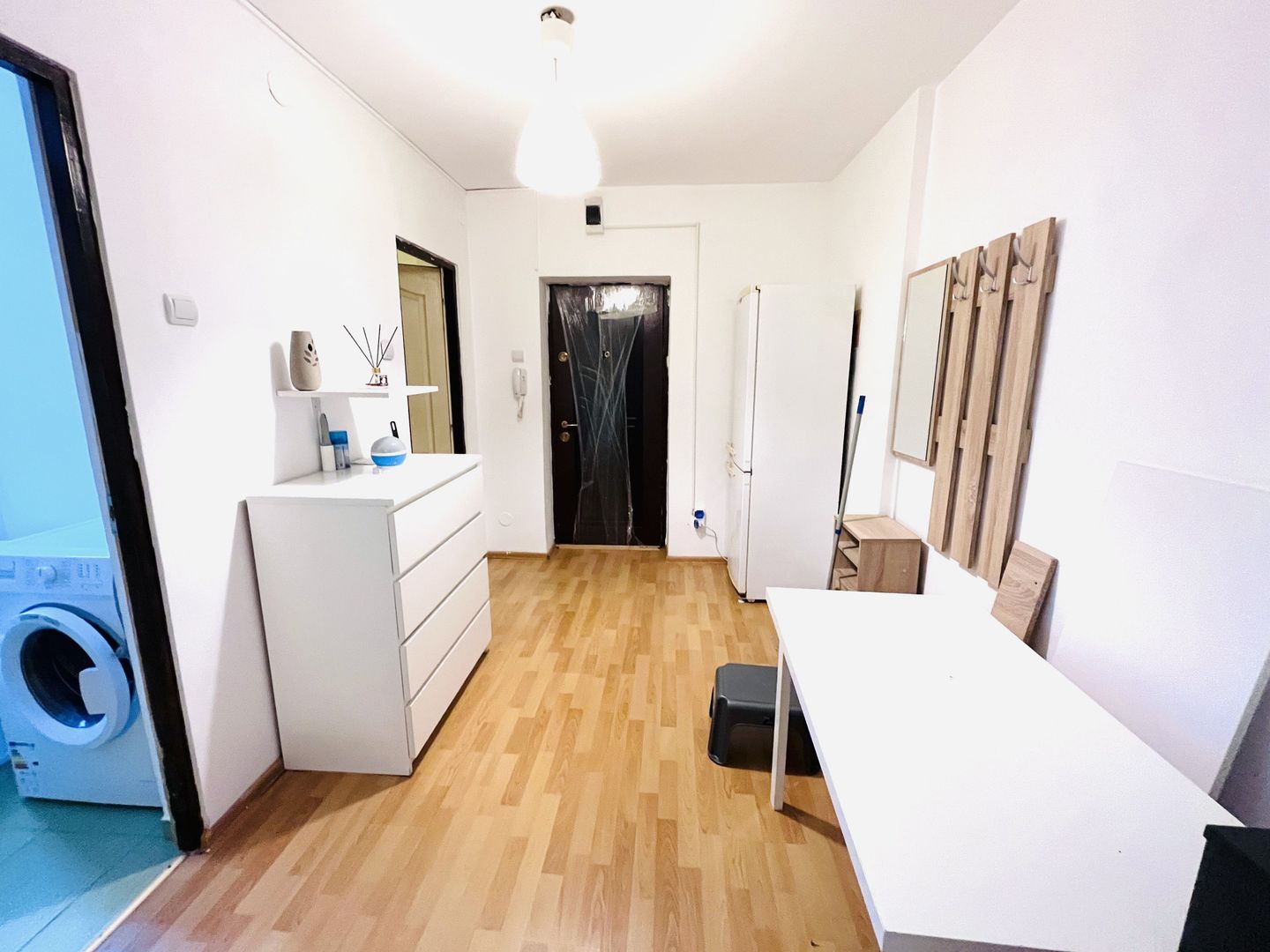 GARSONIERA DE LUX DECOMANDATA BLOC  REABILITAT APUSULUI SECTOR 6 - Poză 2