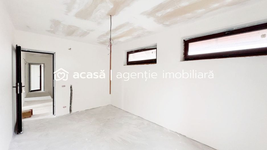 Vilă unică, gata să devină locuința ta de vis, în Livada. - Poză 8