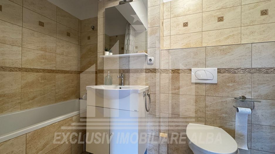 Apartament cu 3 camere decomandate, Centru - Poză 6
