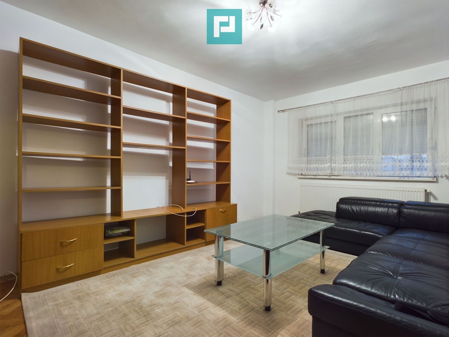 Apartament cu 3 camere de închiriat zona 300 - Poză 3
