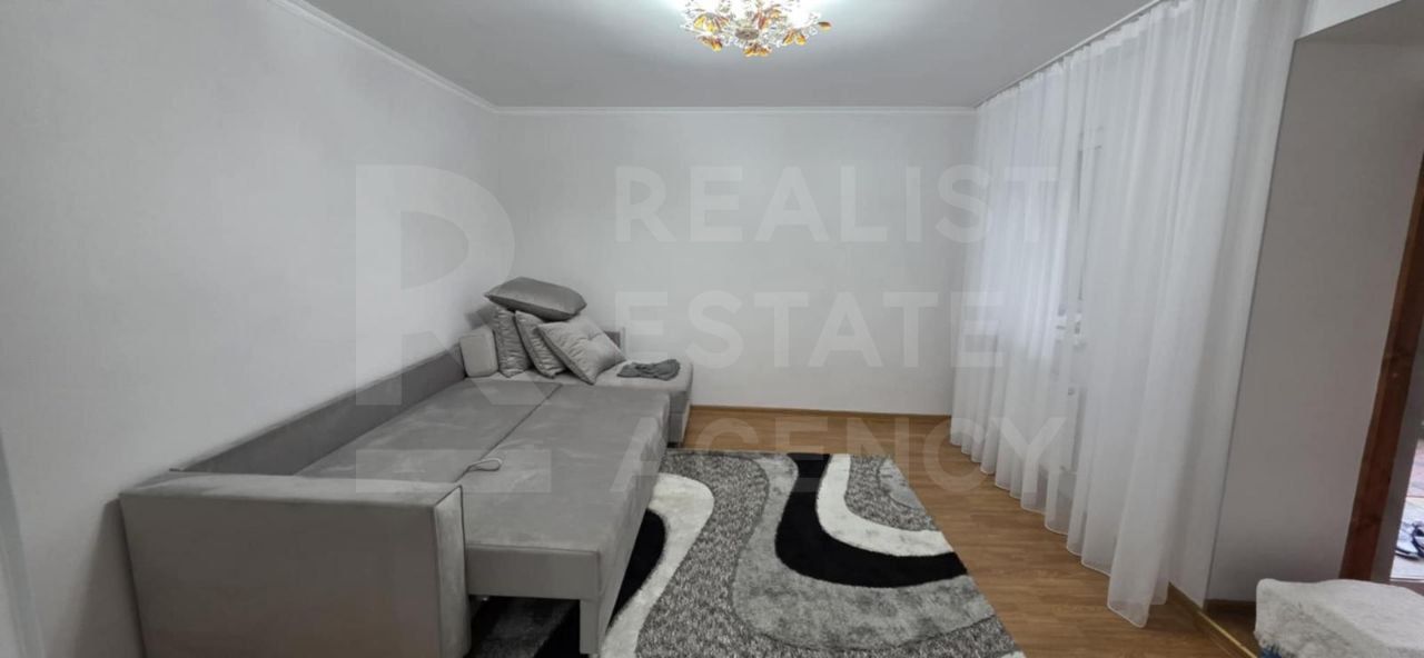 Chirie, casă, 3 camere, strada Sfântul Andrei, Centru - Poză 4