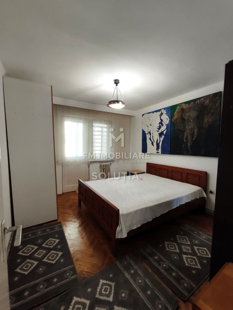 De închiriat apartament cu 3 camere - etaj 1- bd-ul Decebal - Poză 11