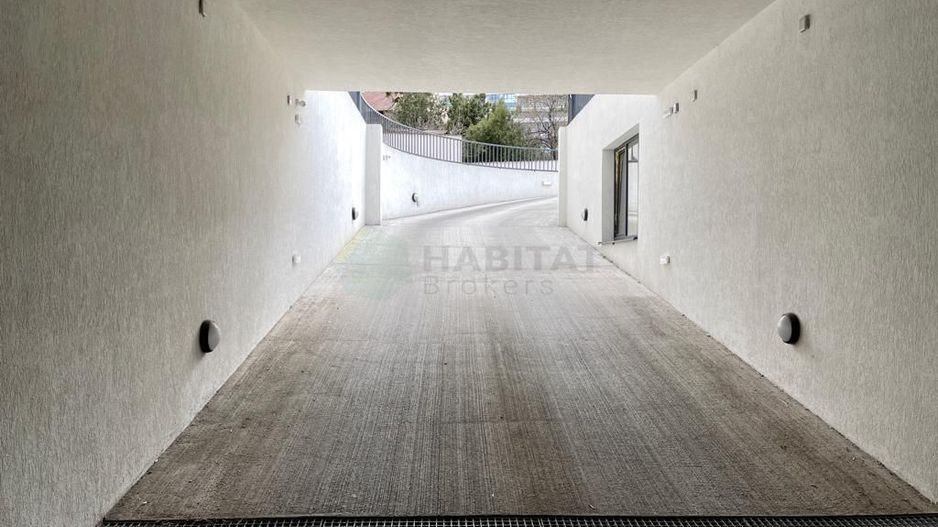 Imobil nou | Balcon 17mp | Mobilat | Parcare in subteran - Poză 23