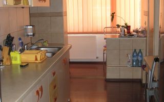 Apartament 3 camere- zona Noua - Poză 2