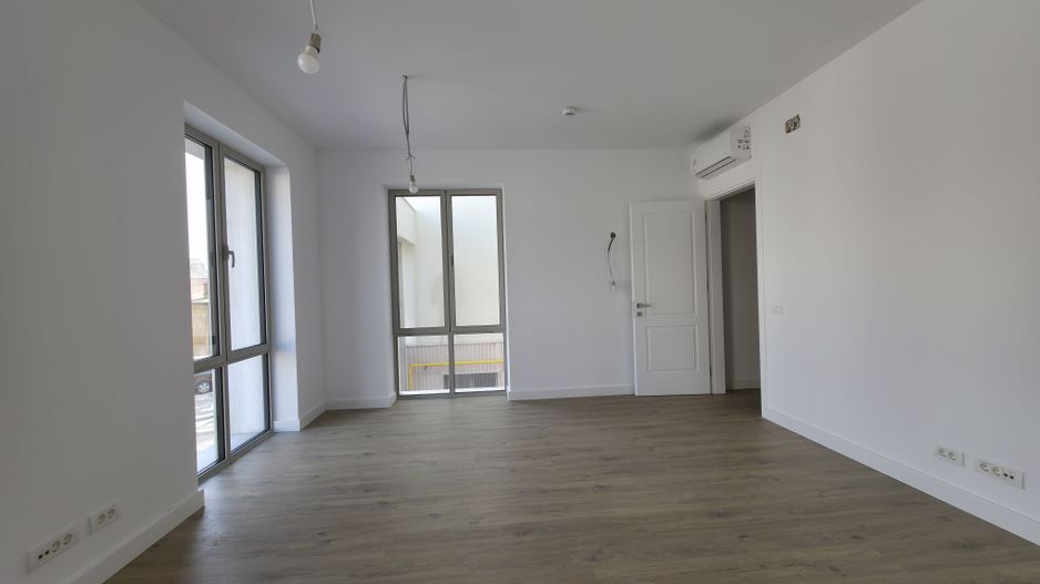 Apartament 4 camere de inchiriat nou în zona Armenească - Universitate - Poză 9