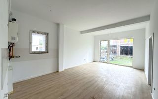 Comision 0. Gradina proprie 77 mp. Loc de parcare. - Poză 1