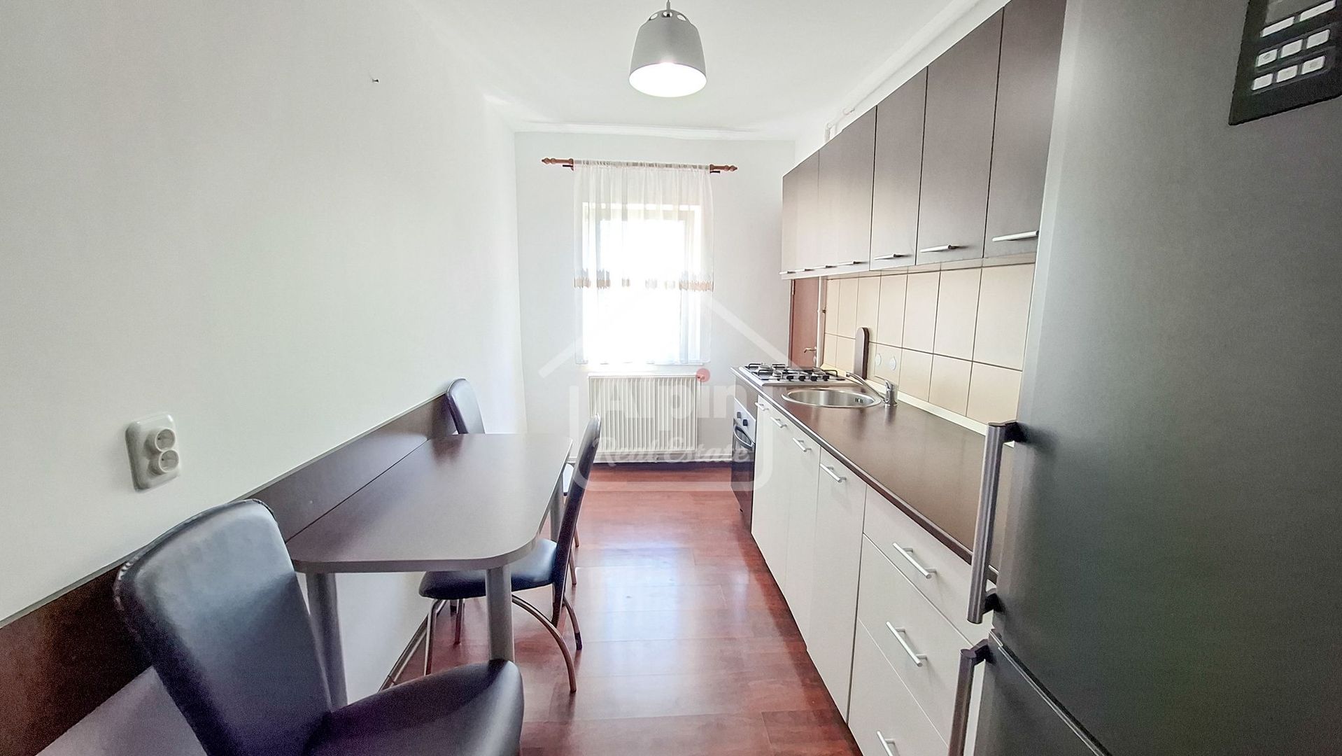 Apartament Suprafata Generoasa - Poză 16