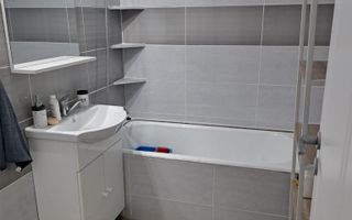 Apartament - 3 Camere Nicolina - 560 euro - Poză 12