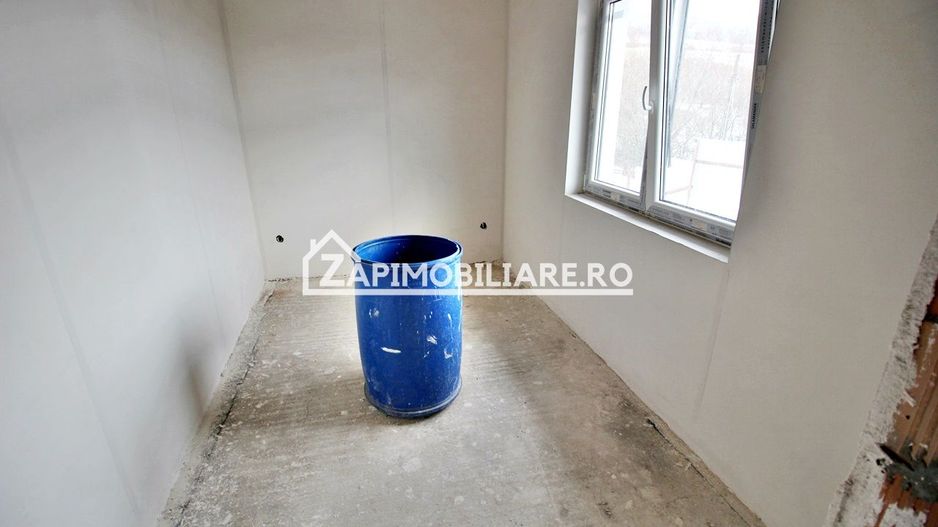 Casa 3 camere, 85mp, 430mp teren, garg,pavaj,0% comision - Poză 9