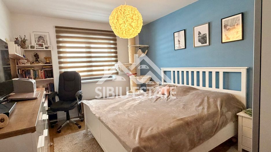 Duplex elegant cu 5 camere, 2 bai, curte in Cristian - Poză 5