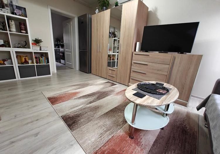 Apartament 2 camere, Dumbravita la intrare  etaj 2+ loc parcare - Poză 3