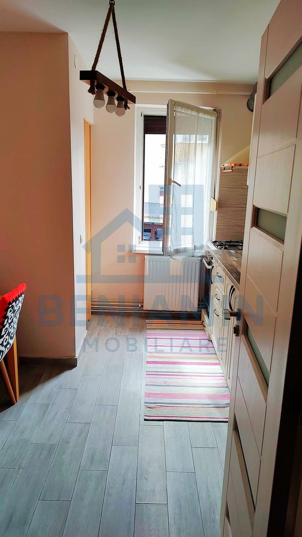 2 Camere-Decomandat- Mobilat-Utilat-Tractorul-Disponibil Imediat - Poză 3