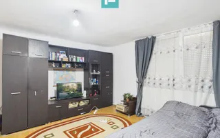 Casă cu 2 corpuri, teren 398 mp, Oradea - Poză 25