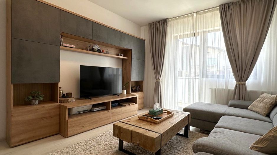 Vindem apartament  complet mobilat modern cu 2 bai zona Ghimbav - Poză 2