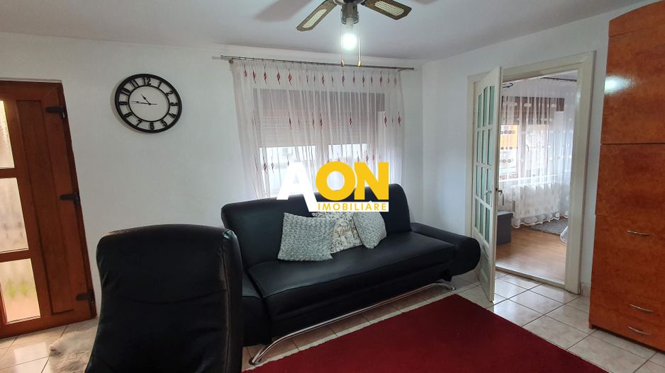 Casa cu 7 camere, 2 spatii comerciale, pretabila pt. birouri, Centru - Poză 7