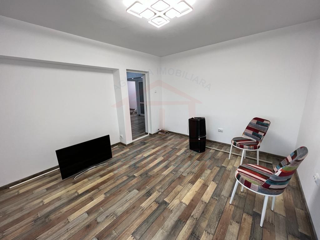 Inchiriem apartament cu 3 camere in centrul orasului, pret 500 euro - Poză 20