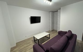 Apartament de 2 camere, 78mp, parcare, zona strazii Revolutiei - Poză 3