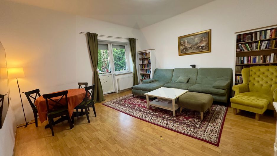Apartament la casa 76 mp utili terasa curte si pivnita zona Lupeni - Poză 5
