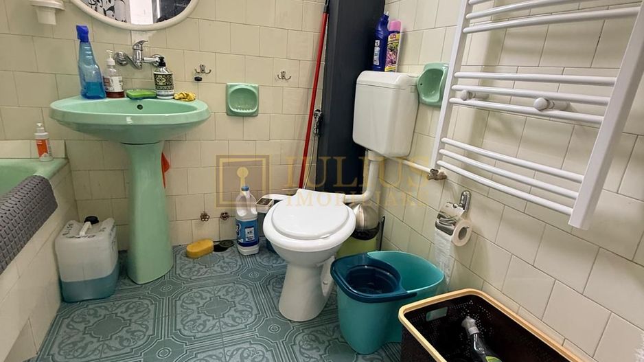 2 camere| curte comuna cu 3 apartamente| centrala proprie| zona aradului| - Poză 15