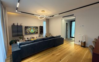 Vila 5 camere complex residential Tunari - Poză 38