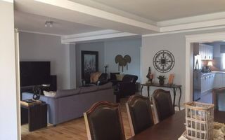 VILA CU 6 CAMERE IN COMPLEX REZIDENTIAL PE LANGA GRADINA ZOO - Poză 1
