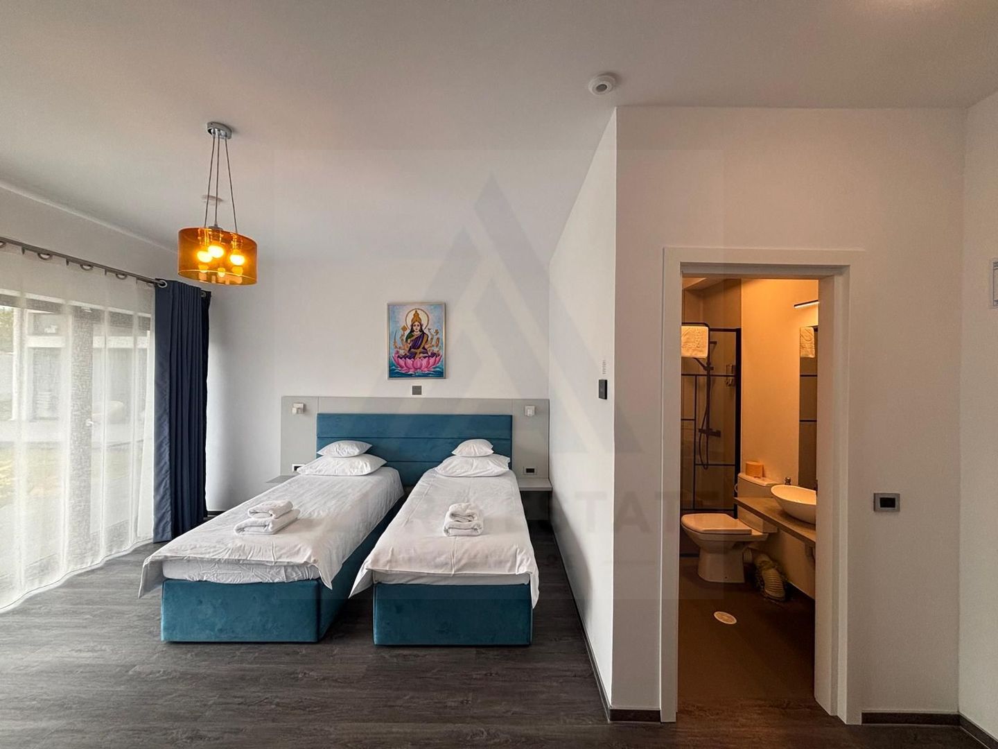 Pensiune PREMIUM 10 camere și Casă Individuală Valea Avrigului 4.600mp - Poză 10