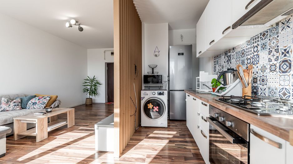 2 camere în blocul Urbanna: Orientare spre răsărit și confort complet - Poză 6