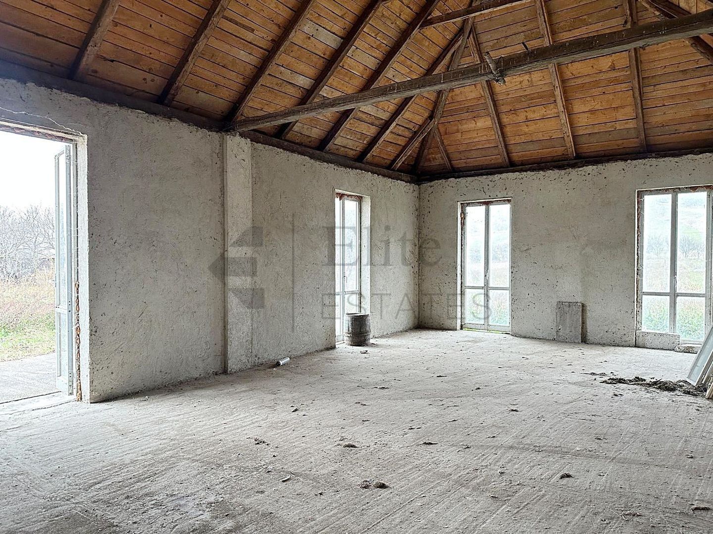 Casa cu 3 Hale si teren 8000 mp in Ulileacu de Cris, Bihor - Poză 10