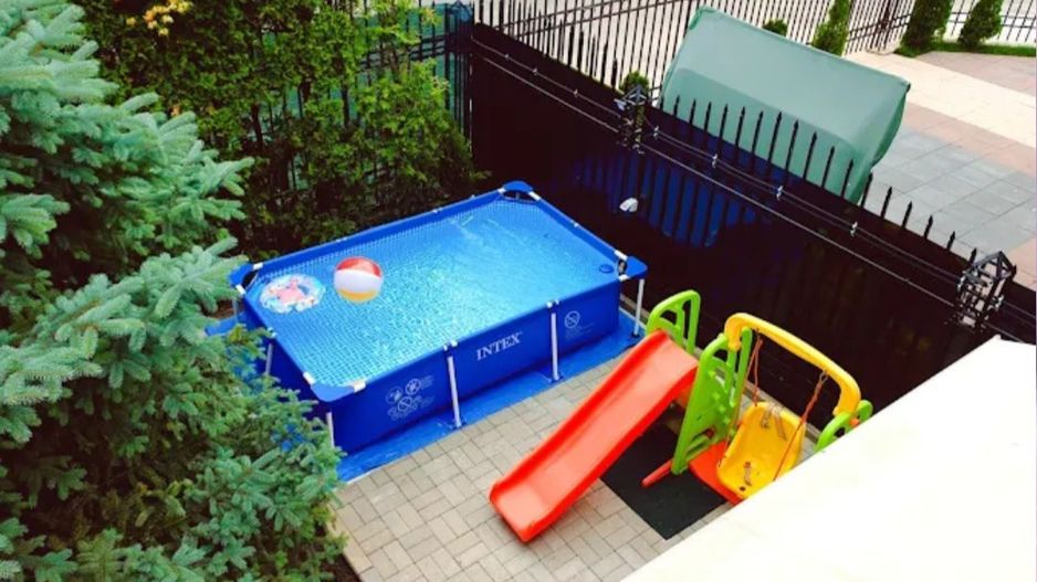 De vanzare Pensiune Eforie Nord la doi pasi de mare - Poză 10