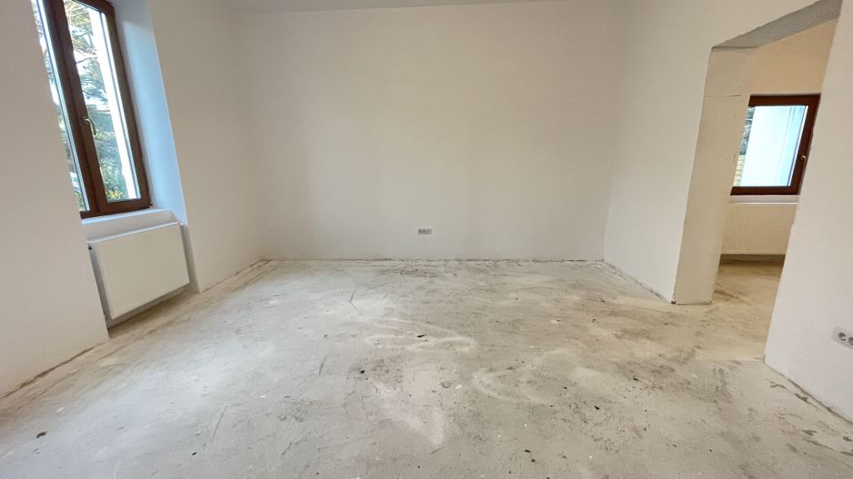 Casa de vanzare in zona Mircea Cel Batran - Poză 1