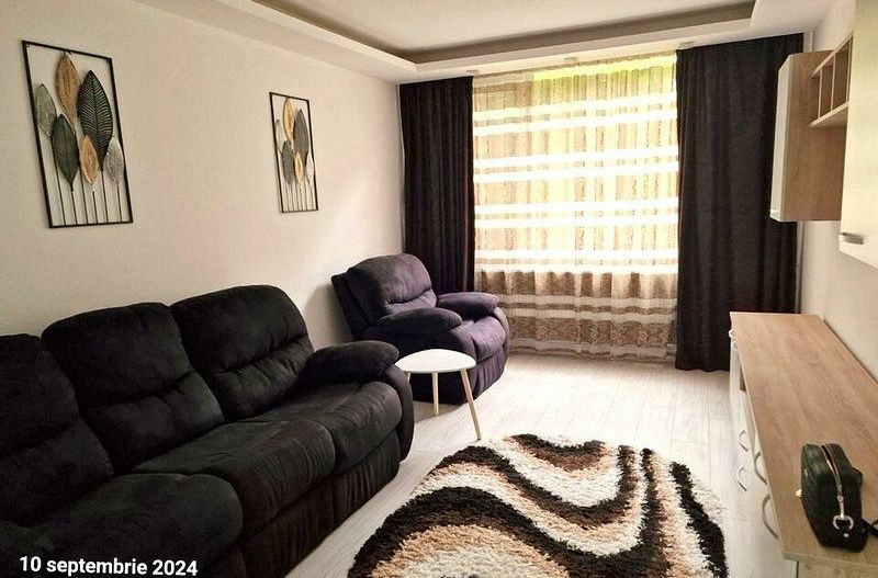 Apartament cu 3 camere, parter - zona Tiglina 2, CEC - Poză 1