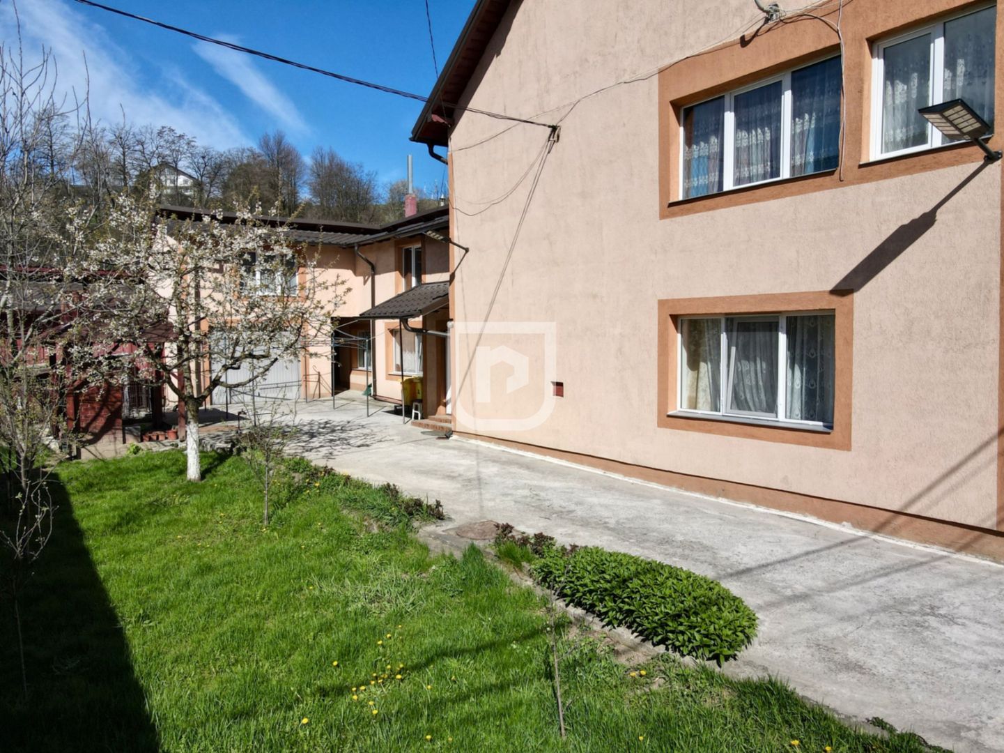 Casă centrală Gura Humorului | 3 dormitoare | 600 mp teren | Garaj - Poză 19