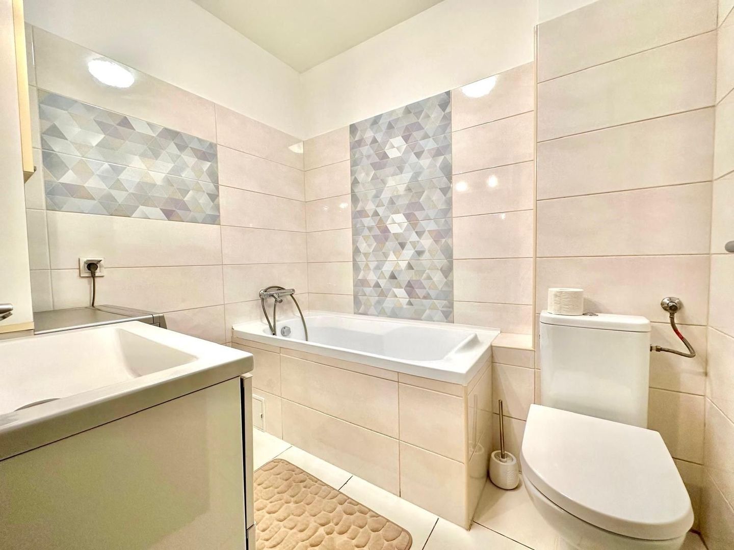 Apartament 2 camere INVESTIȚIE – venit Airbnb,parcare și boxă incluse - Poză 9