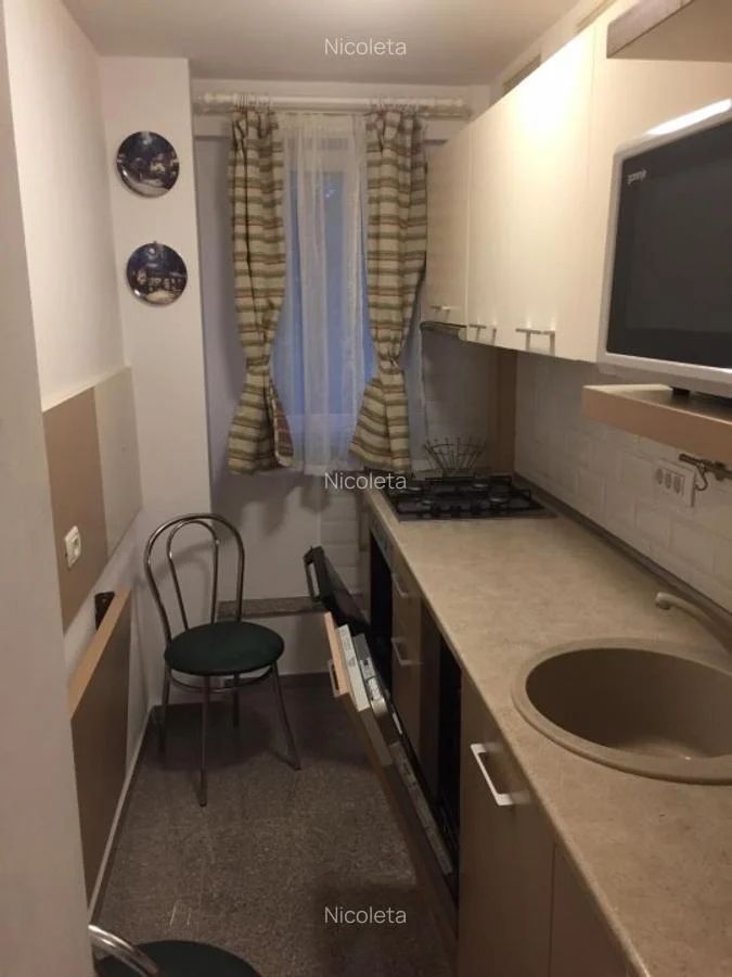 Apartament 2 camere, decomandat, 1 min distanta metrou Raul Doamnei, parc - Poză 7