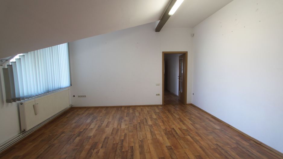 Birouri la casa - 120 mp, zona Circumvalatiunii - Poză 4