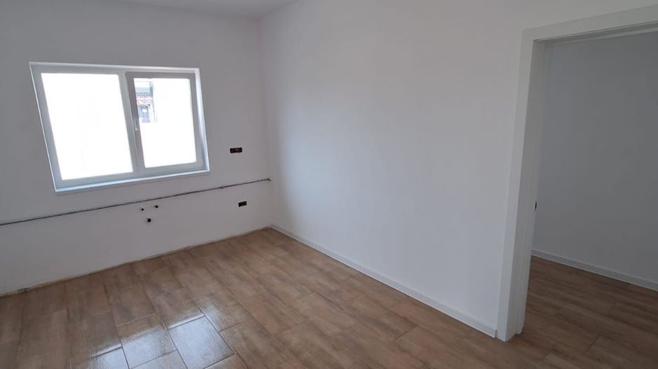 Moșnița Veche | 1/2 Duplex | 110 mp utili | Toate utilitatile|  Dormitor parter - Poză 5