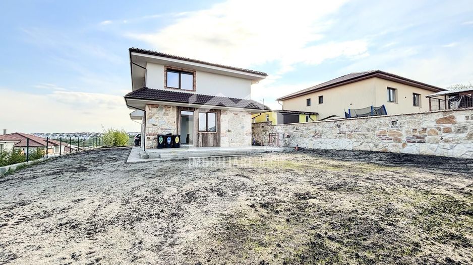 Casa Individuala 4 camere, 135mp, teren 450mp, Zona Linistita, Dezmir - Poză 21
