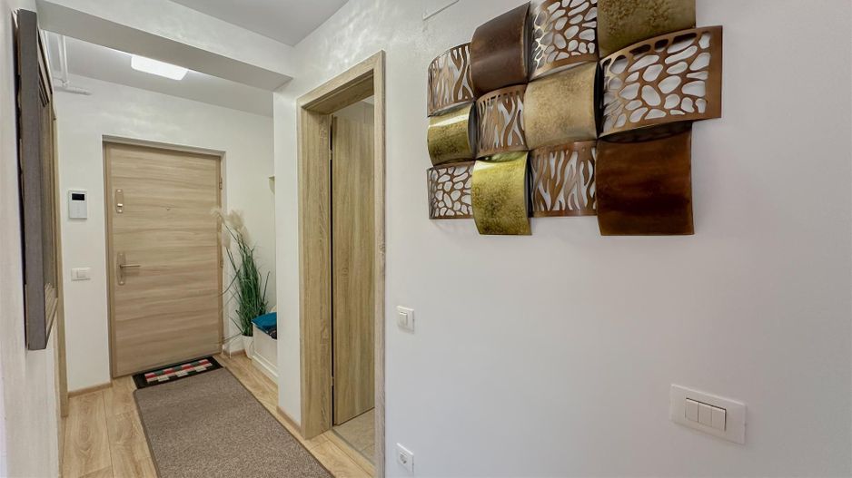 Apartament superb 2 camere + parcare Urban Coresi - Poză 8