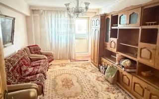 De vanzare apartament 3 camere 86 mp - Poză 5