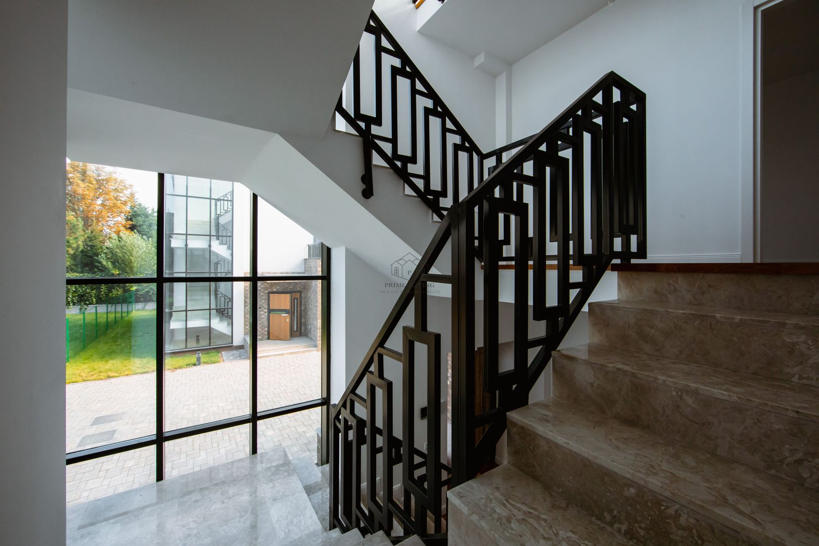 VILA SUPERBĂ CU 4 DORMITOAARE ȘI PISCINA LA INCHIRIERE - Poză 14