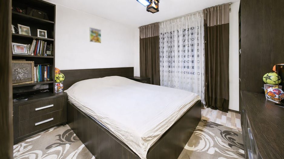 Apartament 4 camere de vanzare Dristor - Poză 5