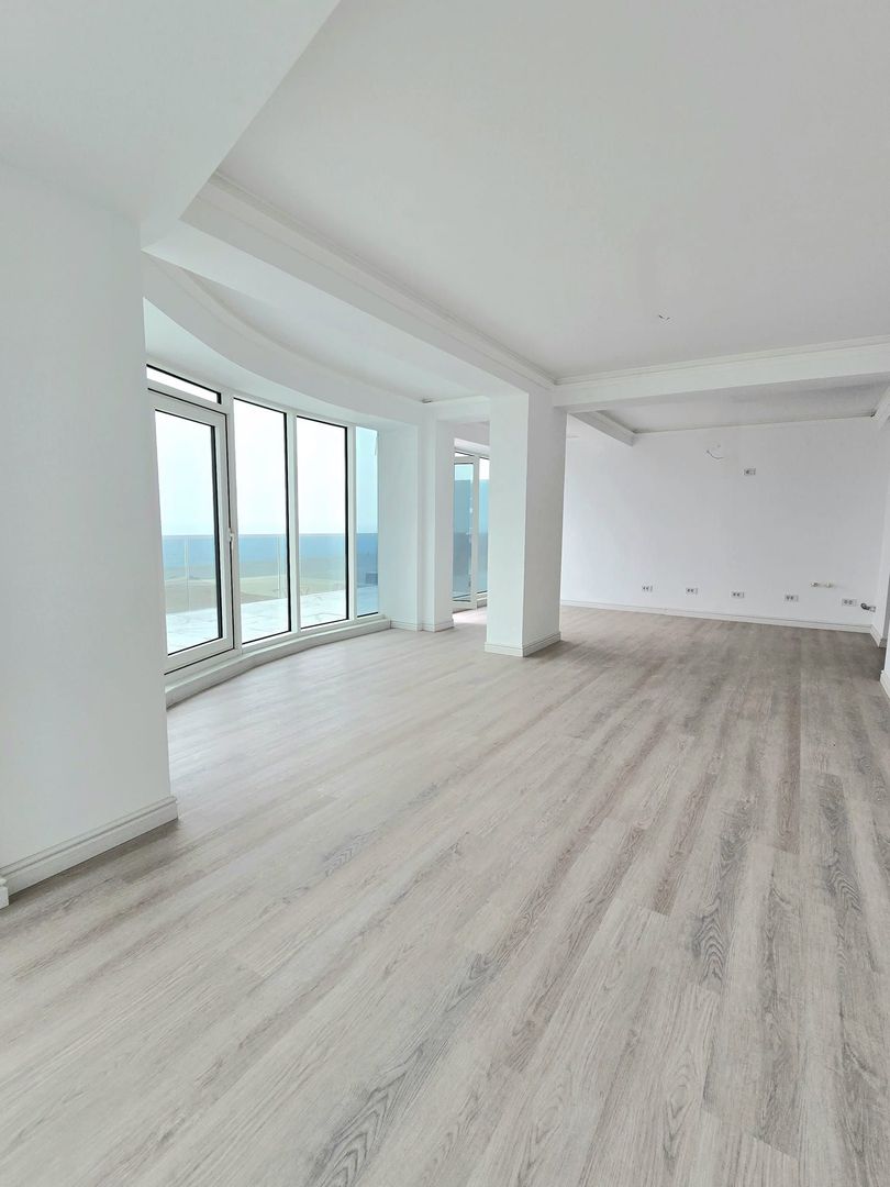 3 Camere Lux, Vedere Directă la Mare, White Titanic, Mamaia Nord, in Rate - Poză 7
