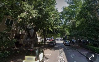 Apartament 4 camere. Zona Panselelor. Cu Centrala. - Poză 3