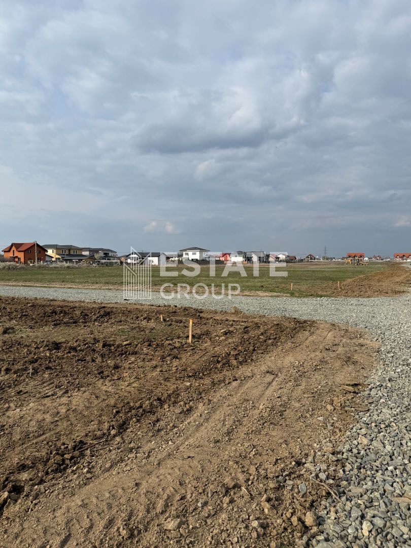 Mosnita Noua, front stradal 22 ml - Poză 2