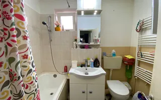 Apartament renovabil cu 4 camere decomandate, cu garaj,  zona Traian - Poză 12