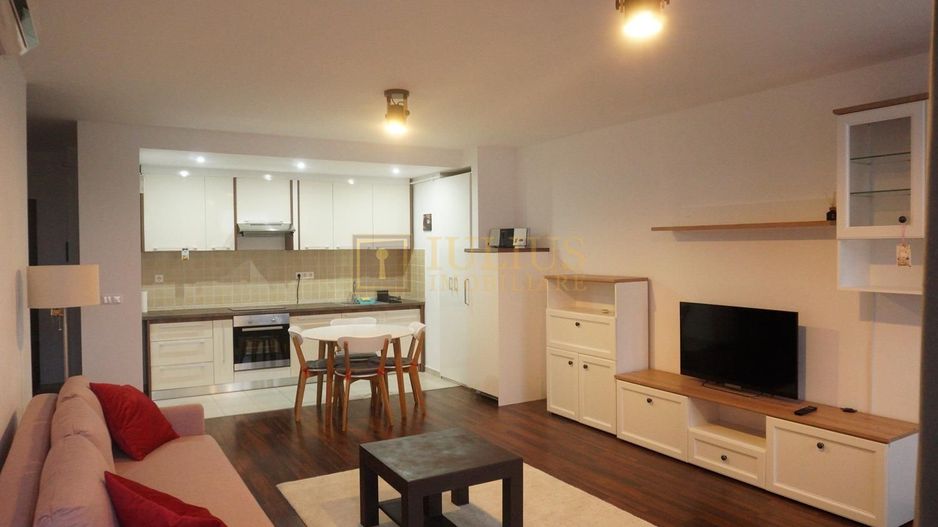 2 camere| Uranus Plaza| parcare in spatele blocului la discretie| balcon deschis - Poză 1