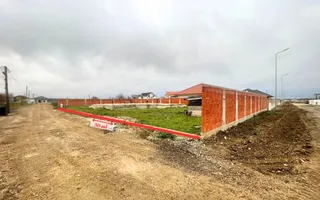 Teren intravilan, fundatie proiect casa, gard si utilitati-Zona Cheriu - Poză 15